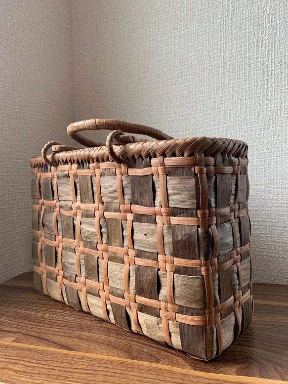 くるみかごバッグ　山葡萄かごバッグ　手作り胡桃籠バッグ　山葡萄籠バッグ　内布あり 