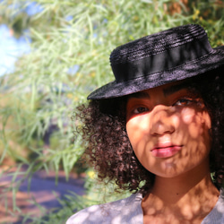 黒麦わら素材のヘッドピースブラックヴィヴィアン  Black Vivien カンカン帽　春夏帽子 1枚目の画像