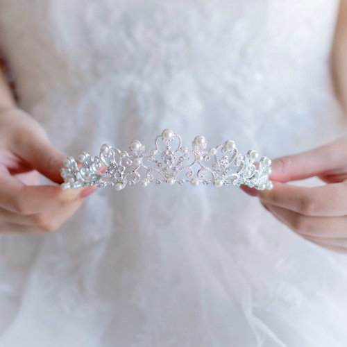 ティアラ 花嫁 結婚式 パール ビジュー プリンセス 挙式 ティアラ 花嫁 結婚式 パール ビジュー プリンセス 挙式