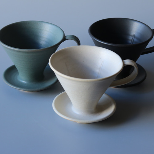 陶器のコーヒードリッパー 白 大 ドリップスタンド・コーヒー
