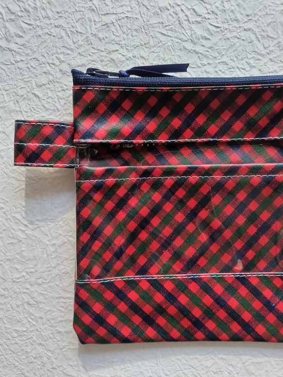 仕切付きA６　L字ファスナークリアポーチ　ファミリアチェック♡　 2枚目の画像