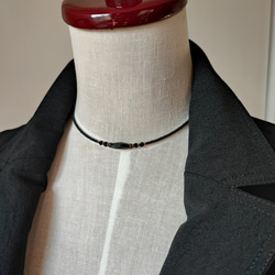 漆黒カット加工ライス型チェコビーズのチョーカー 11枚目の画像