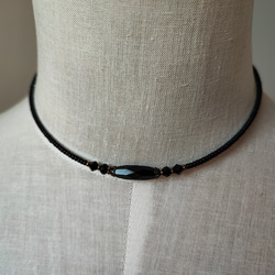 漆黒カット加工ライス型チェコビーズのチョーカー 5枚目の画像