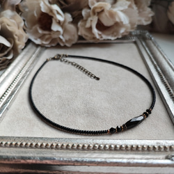 漆黒カット加工ライス型チェコビーズのチョーカー 6枚目の画像