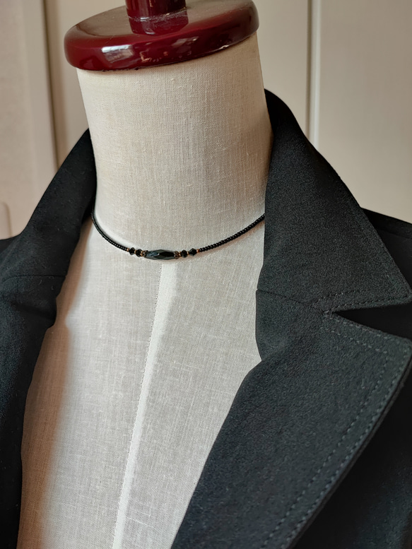 漆黒カット加工ライス型チェコビーズのチョーカー 8枚目の画像