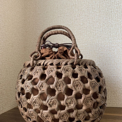 国産山葡萄中.太ヒゴ網代編みカゴバック(手作り) 国産山葡萄中.太ヒゴ網代編みカゴバック(手作り)