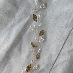 バックカチューシャ ヘアアクセサリー リーフ ボタニカル ワイヤー ゴールド ヘッドドレス カチューシャ パール 9枚目の画像