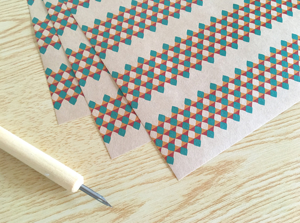 幾何学模様の包装紙〈10枚入〉A4サイズ ラッピング デザインペーパー ブックカバー プレゼント ギフト おしゃれ 北欧 3枚目の画像