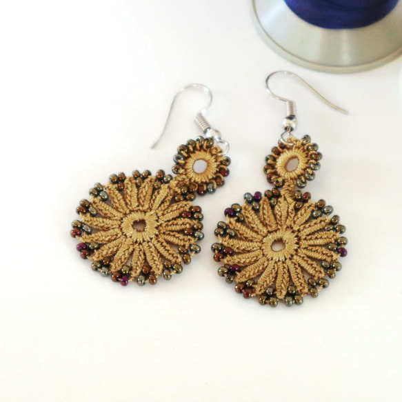 OYA crochet earrings [TAROT] Mustard Yellow 第2張的照片