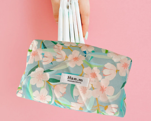 URBAN FOREST 大容量　簡単　収納　化粧　ポーチ　折り畳み　ピンク 化粧ポーチ 縦型自立 取出し簡単 スマホスタンド付き 大容量