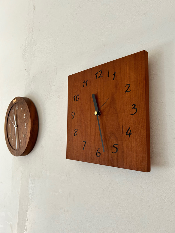 振り子時計〜ウォールナット、オーク、ブラックチェリー 8枚目の画像