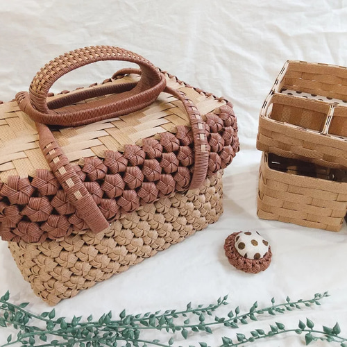 アタ製 フタ付大型カゴ バスケット小物入れ 中古品