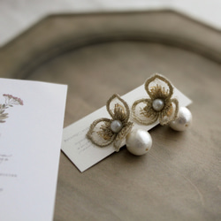 刺繡花朵蕾絲耳環 14kgf | 耳環 第1張的照片