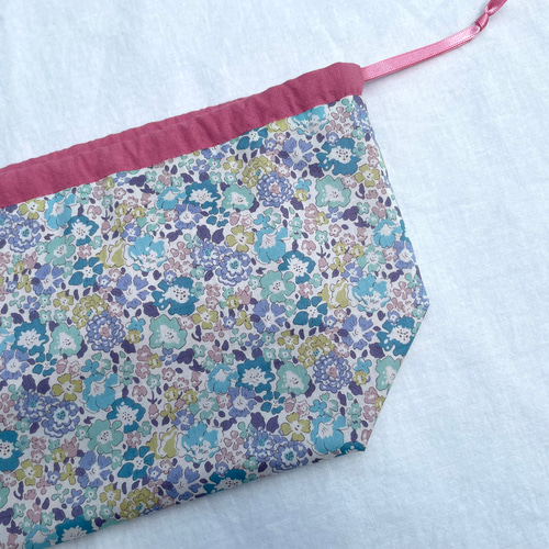 ちぃ＊リバティ生地使用＊ミシェル＊お弁当袋＊巾着 リバティ 巾着 お弁当袋 お弁当巾着 / ミッシェル 選べるサイズ