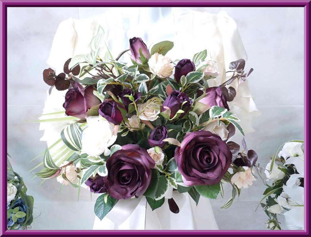 ◆アンティークローズのクラッチブーケ＊ダークパープルカラー◆紫 ローズ モダン ウエディングブーケ 前撮り インテリア