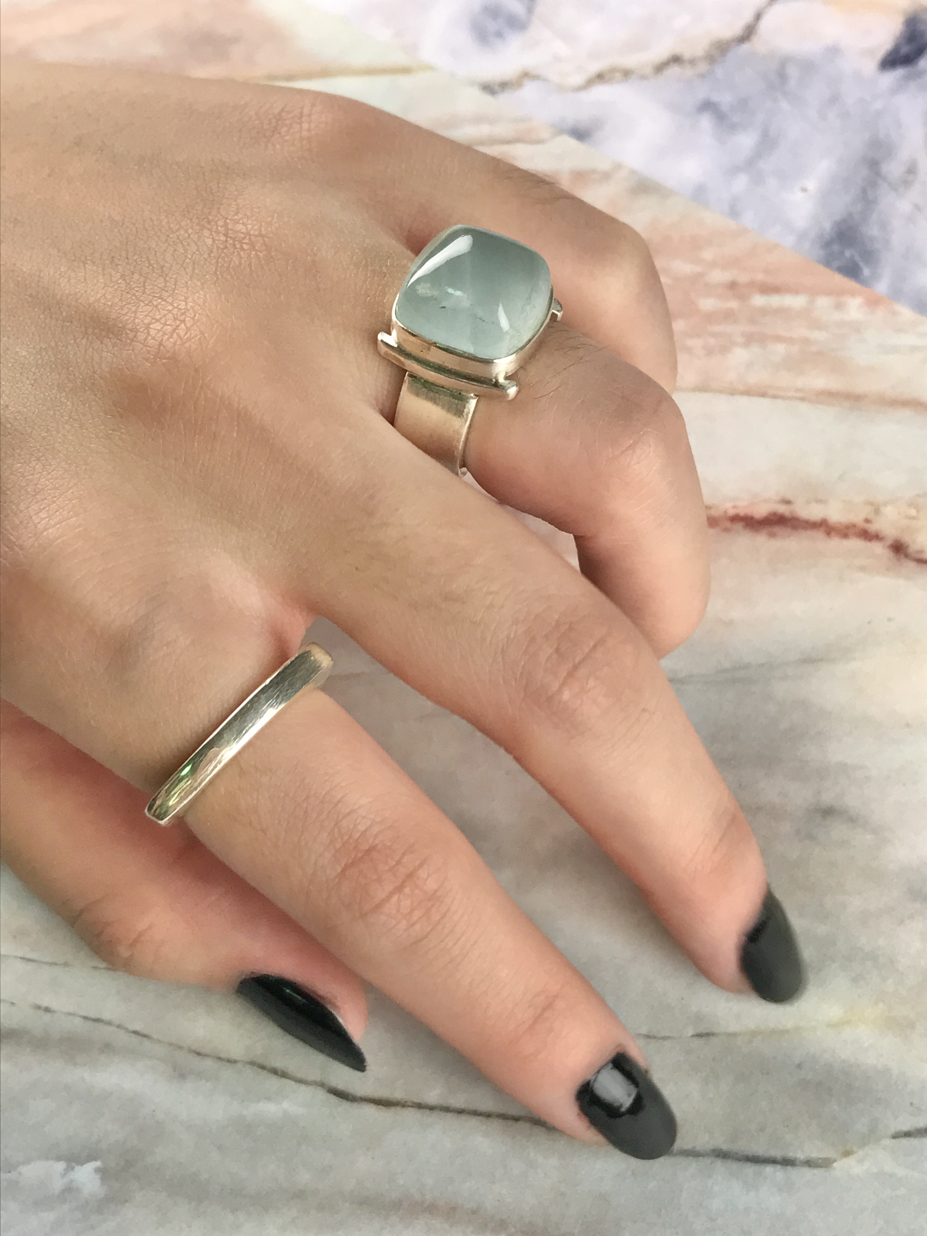 アクアマリン 18kベゼルのシルバーリング アクアマリン 18kベゼルのシルバーリング