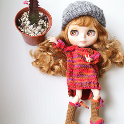 ブライス小さな布製 6 点人形手編み人形ファッション衣類の組み合わせ (毛皮の帽子、長いセーター、ブーツ、小さな下着を含む) 8枚目の画像