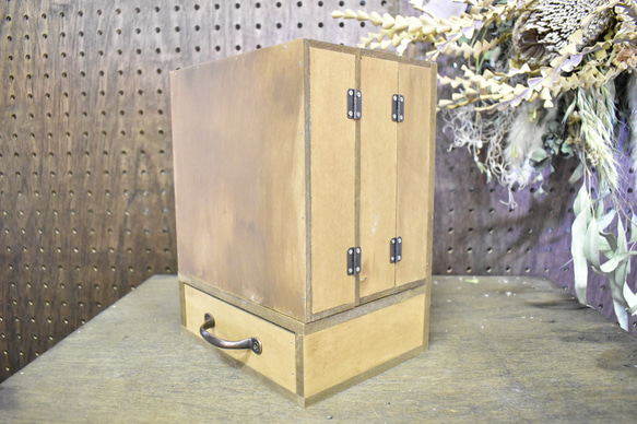 ３連ボックス扉 アクセサリー収納ケース ウォルナット色 3枚目の画像