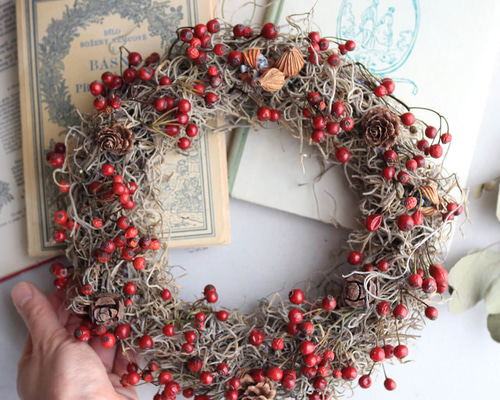 ＊Natural＊野薔薇の実とホワイトリース＊ドライフラワーリース Natural＊野薔薇の実とホワイトリース＊ドライフラワーリース 野バラの実