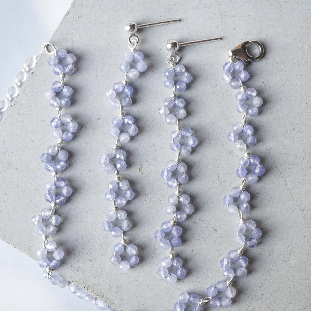 【お得セット】「勿忘草の花冠」タンザナイト 天然石 12月誕生石 ピアス イヤリング ブレスレット 金属アレルギー対応