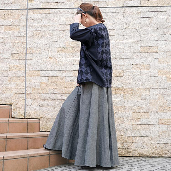 銷量超過1500件！ 【自由調節半身裙】經典百搭的原創單品 * 一件讓你愛不釋手多年的單品 * 每一個動作都展現優美身形 * 灰 第6張的照片