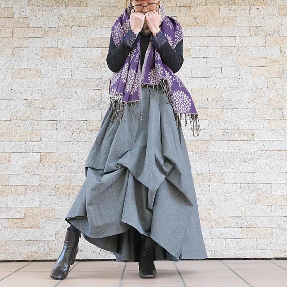 銷量超過1500件！ 【自由調節半身裙】經典百搭的原創單品 * 一件讓你愛不釋手多年的單品 * 每一個動作都展現優美身形 * 灰 第3張的照片