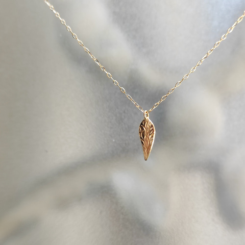 パール付K18葉っぱデザイン ペンダントトップ パール付K18葉っぱデザイン ペンダントトップ パール付K18葉っぱ