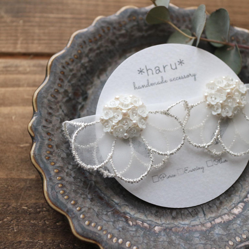 再販】フラワーレースとビーズ刺繍のスパンコールのお花ブーケピアス