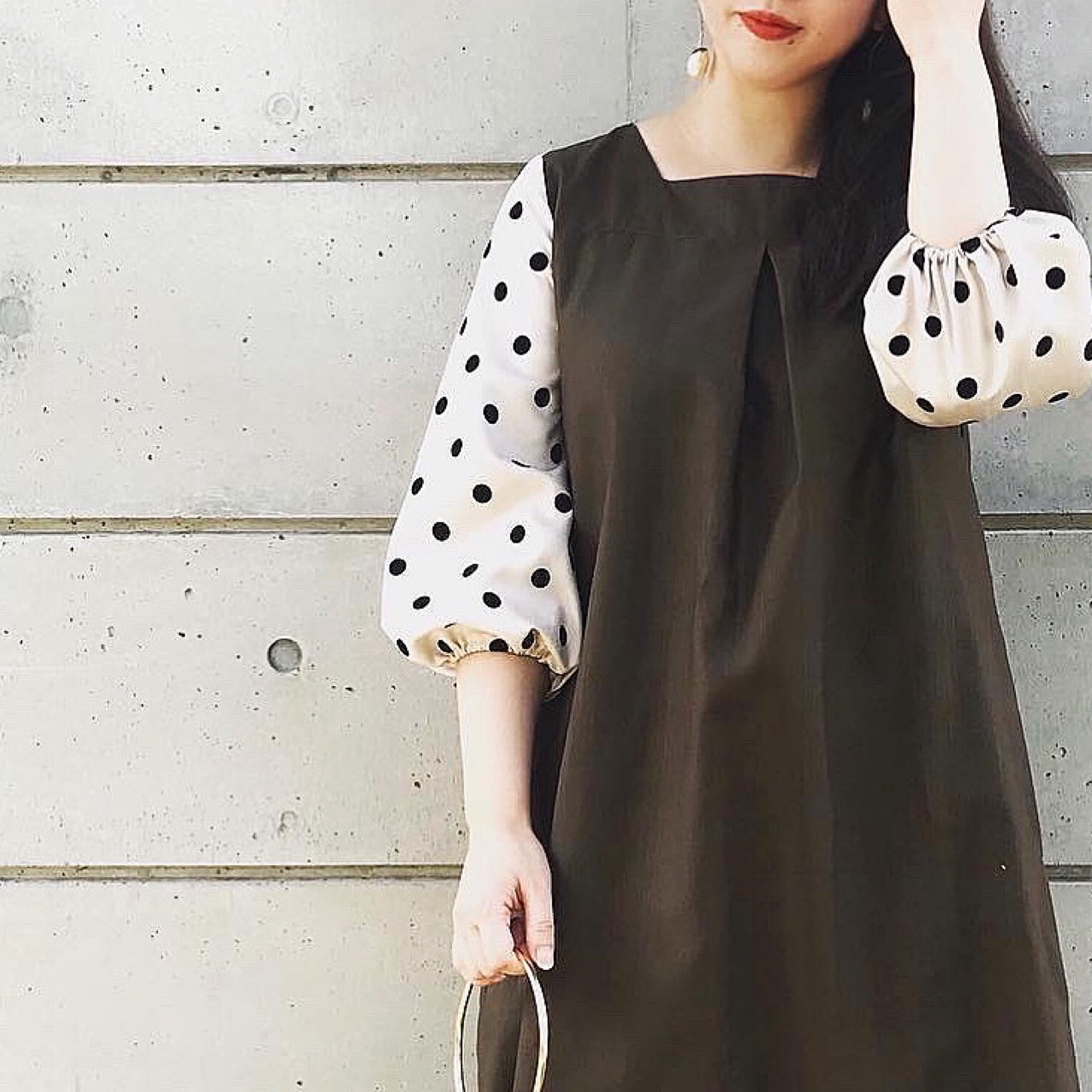 ■3日以内発送■【再販】「大人の可愛いさを上品に。」ぽわん袖ワンピース ワンピ ミモレ丈 水玉 ブラウン 冬