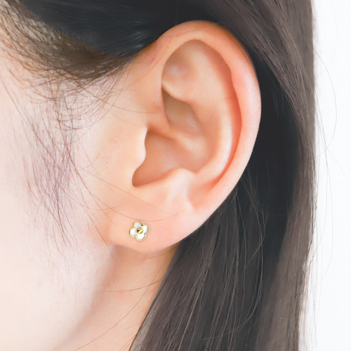 ✿小さなお花のボディピアス ベイビーフラワー お花 小ぶり 14G
