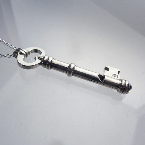 銀の笛 シルバーペンダント ホイッスル key 鍵 カギ 【送料無料