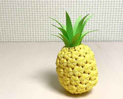 オリジナルハンドメイド　カラフルパイナップル 息抜き刺繍「アップルパイ🍎」 7月のパネルを作る予定が、なぜ