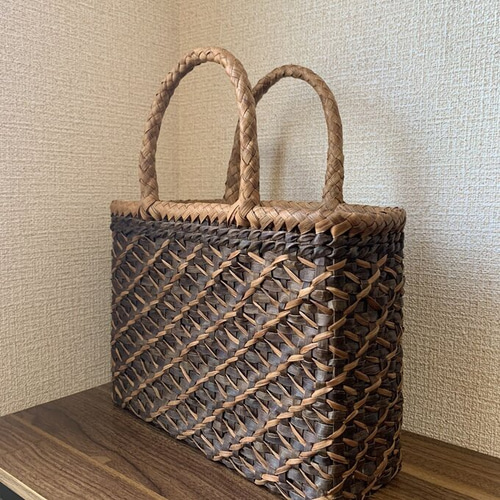胡桃と山葡萄 くるみかごバッグ 山葡萄かごバッグ 手作り 胡桃籠