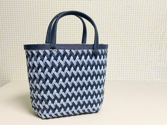 minoriページ クラフトバンド　しゅうのうこかご類 No. 194☆Make a mini basket that can be used as a charm