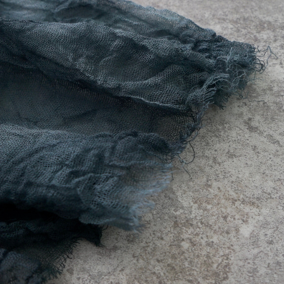 蓬鬆棉披肩/黑色斑駁/三河紡織 第7張的照片