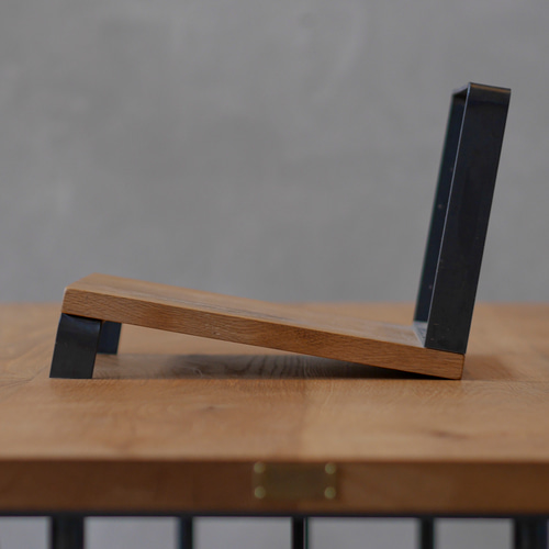 送料無料／[Slanting Stand]ブックスタンド 古材 アイアン