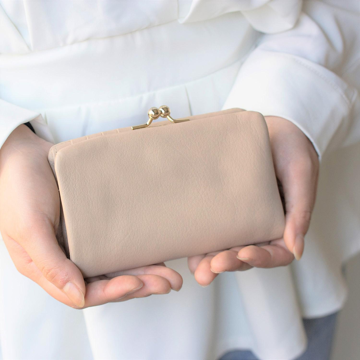 【刻印可】小銭が取り出しやすい　がま口二つ折り財布　ベージュ(40)　フェルモ　MH1372