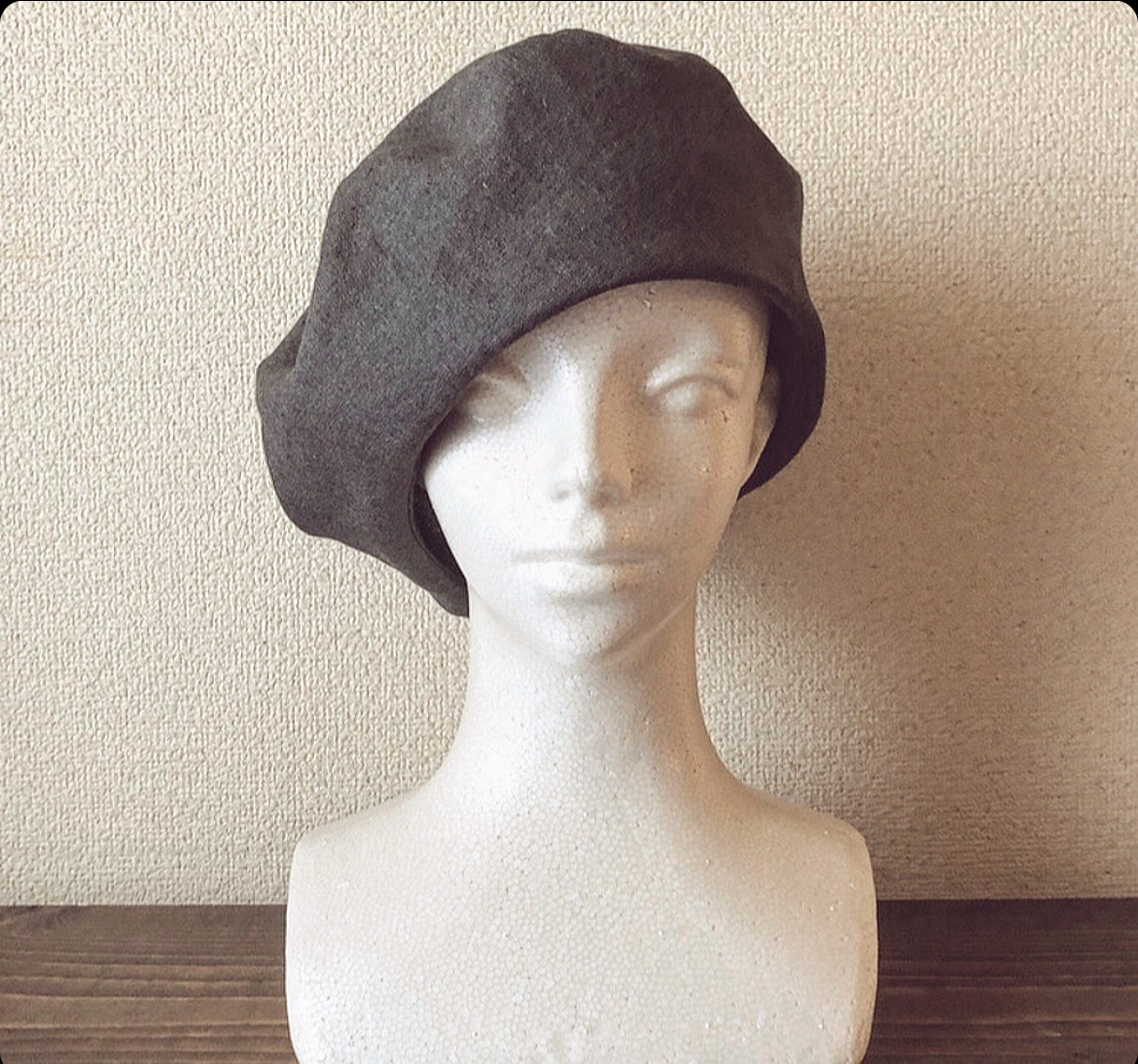 カタチにこだわるベレー帽　春夏＊柔らかリネン（スモーキーグレー）