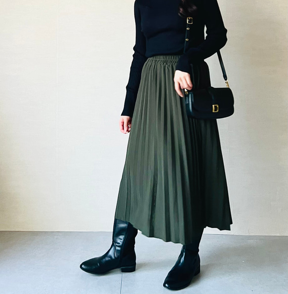 【激レア！】プリーツプリーズ　スカート　ウエスト＆裾ゴム　カーキ　5 送0大人気シワにならない高見えペアスキン プリーツスカート 75cm