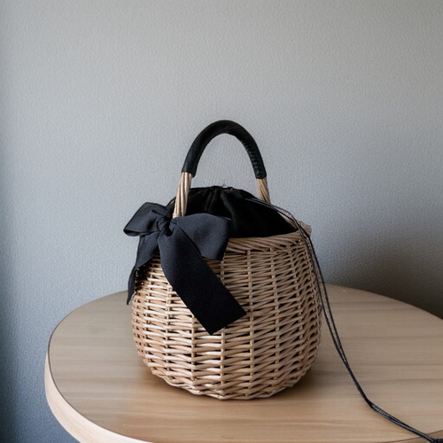 北欧暮らしの道具店 ころんと丸いレザーハンドルのかごバッグ ころんと丸い、レザーハンドルのかごバッグ - 北欧、暮らしの道具店