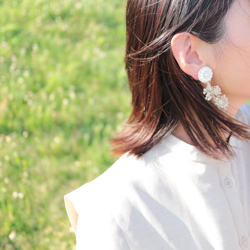 再販】2way♡ビーズ刺繍とレースタッセル（ベージュ）のピアス