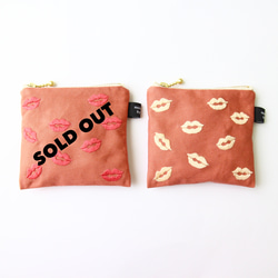 10㎝ファスナー〉メリーゴーランド刺繍ポーチ ポーチ 手刺繍小物