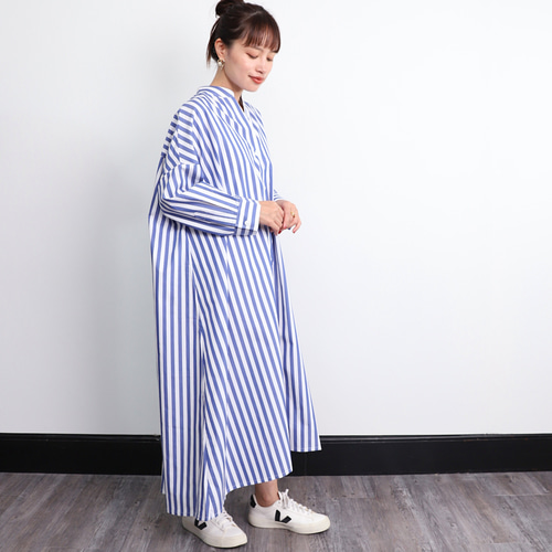 foufou 青と白のストライプ シャツワンピース サイズO ロングシャツワンピース トップス ワンピース ストライプ 長袖