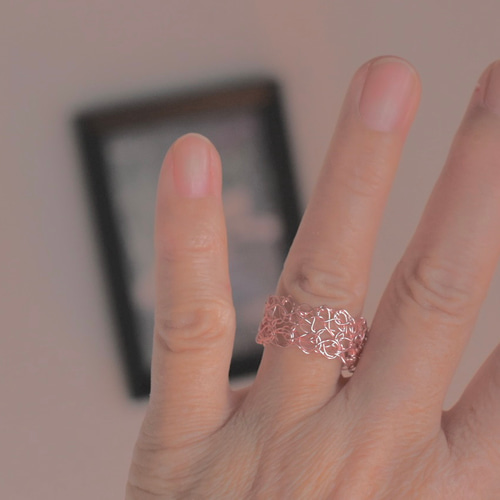 リボンコード編みリング [ミラノ・デザイン賞受賞作品] ゴールド