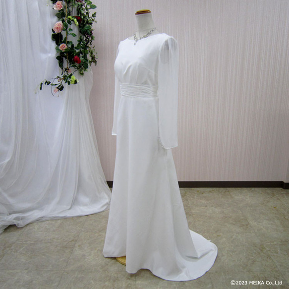 ウェディングドレス 9号 袖あり 長袖　結婚式　挙式 前撮り二次会 白 スレンダー Aライントレーン wd32174 4枚目の画像