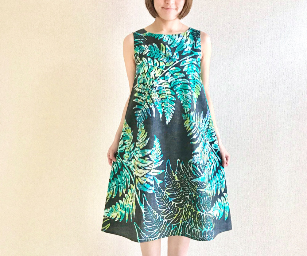 【ハワイアンファブリック】《再入荷》パラパライのフレアワンピース【S~3L】ブラック