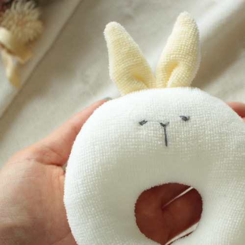 アメリカヴィンテージ うさぎ ガラガラ ラトル Yours Army World ガラガラ うさぎのガラガラ 赤ちゃん