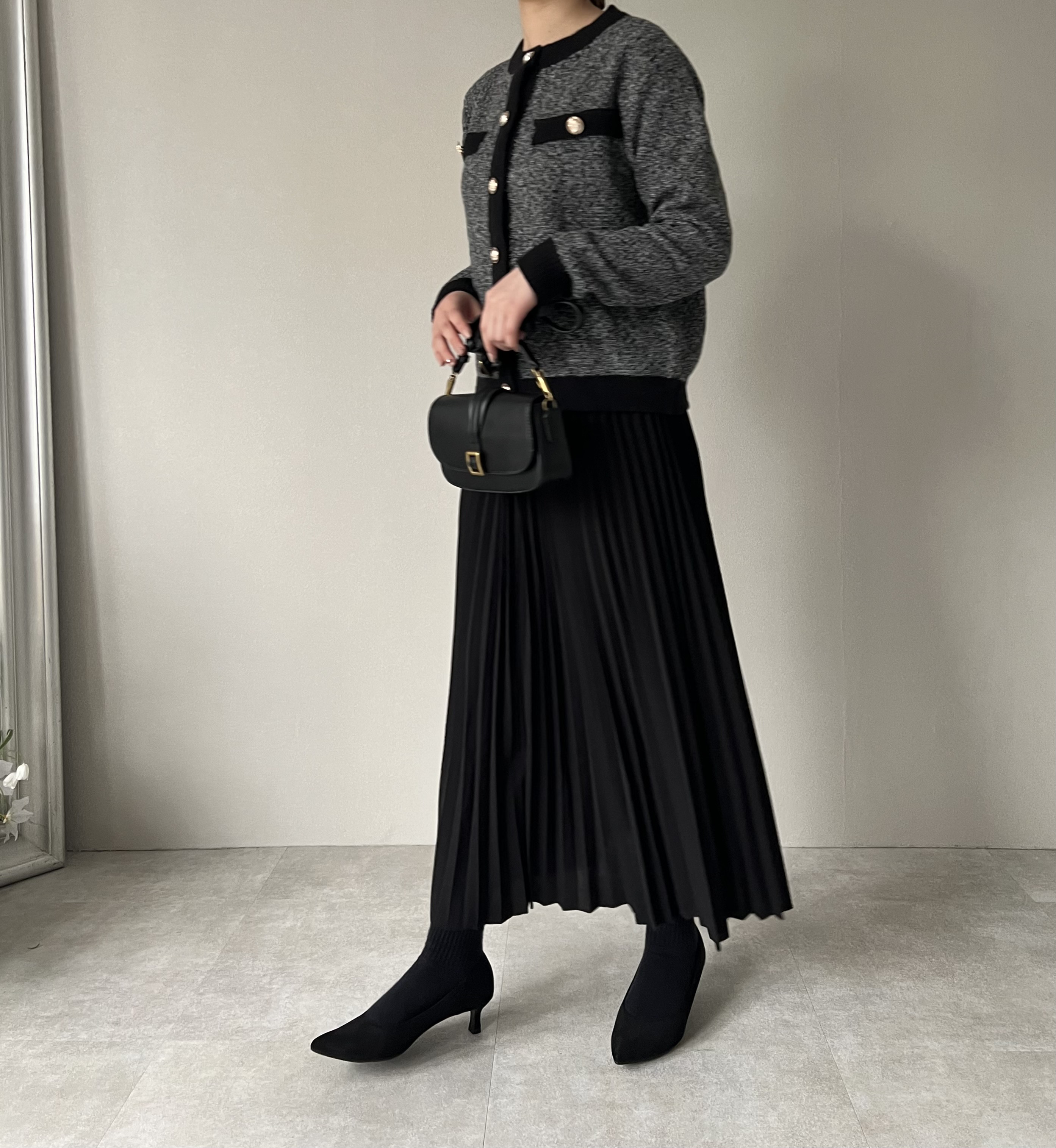 送０　旅行に◎シワにならないペアスキン生地のプリーツスカート 高見えスカート【ペアプリ−ツブラック】