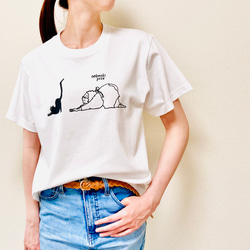 Tシャツ「猫伸びのポーズ」 1枚目の画像