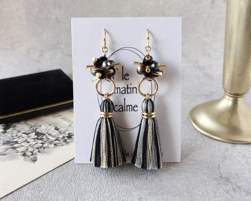 YVMIN >> ♥シェルタッセルベアピアス 0a797d70798893adccbd55a55b15bd